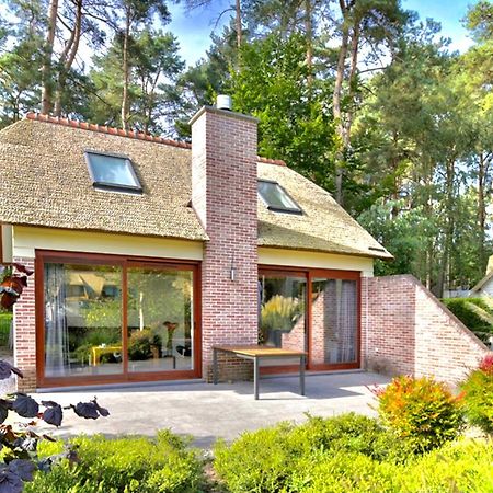 Bungalow Rich Lanaken Exterior photo